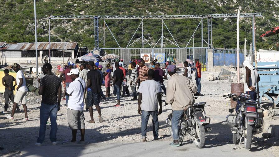 Haitianos mantienen cerrada la frontera por Jimaní El Granero del Sur