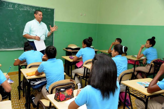 Estudiantes Cuarto De Secundaria Pasaran De Curso Sin Tener Que Tomar ...