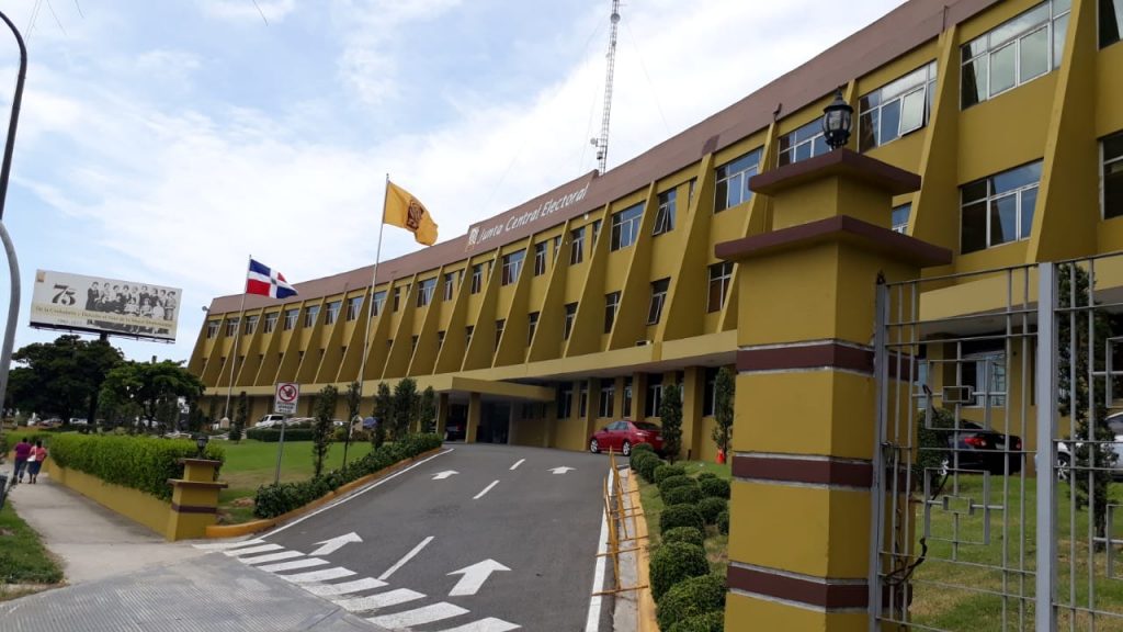 Junta aprueba voto automatizado y conteo manual para elecciones en los ...