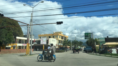 Un complejo sistema de semáforos se instaló hace muchos años en la avenida Anacaona con Circunvalación Norte, pero extrañamente nunca fue puesto a funcionar