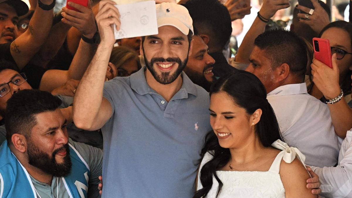 Nayib Bukele se autoproclama ganador «con más del 85 % de los votos ...