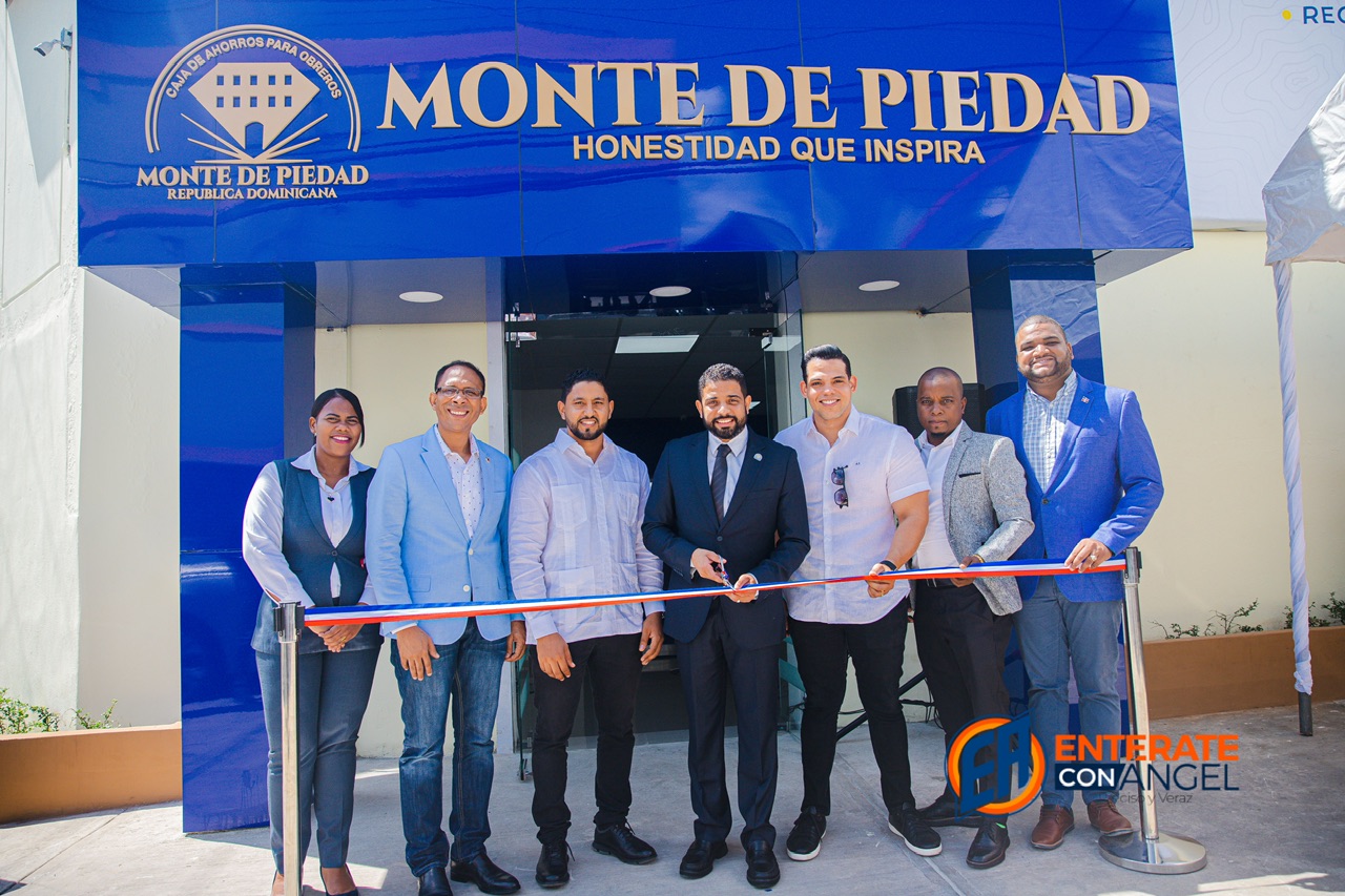 Monte de Piedad celebra la Inauguración de la Remodelación de la Avenida Teniente Amado (Sucursal Duarte)