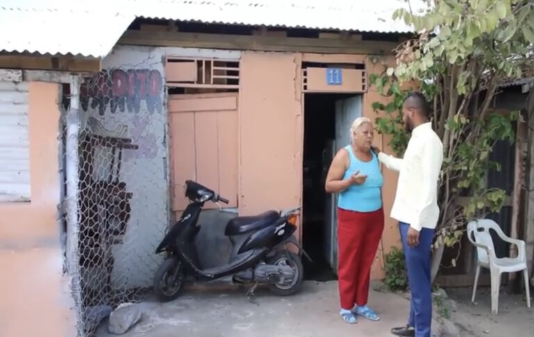 Plan San Juan e INVI intervienen casas con techo en mal estado
